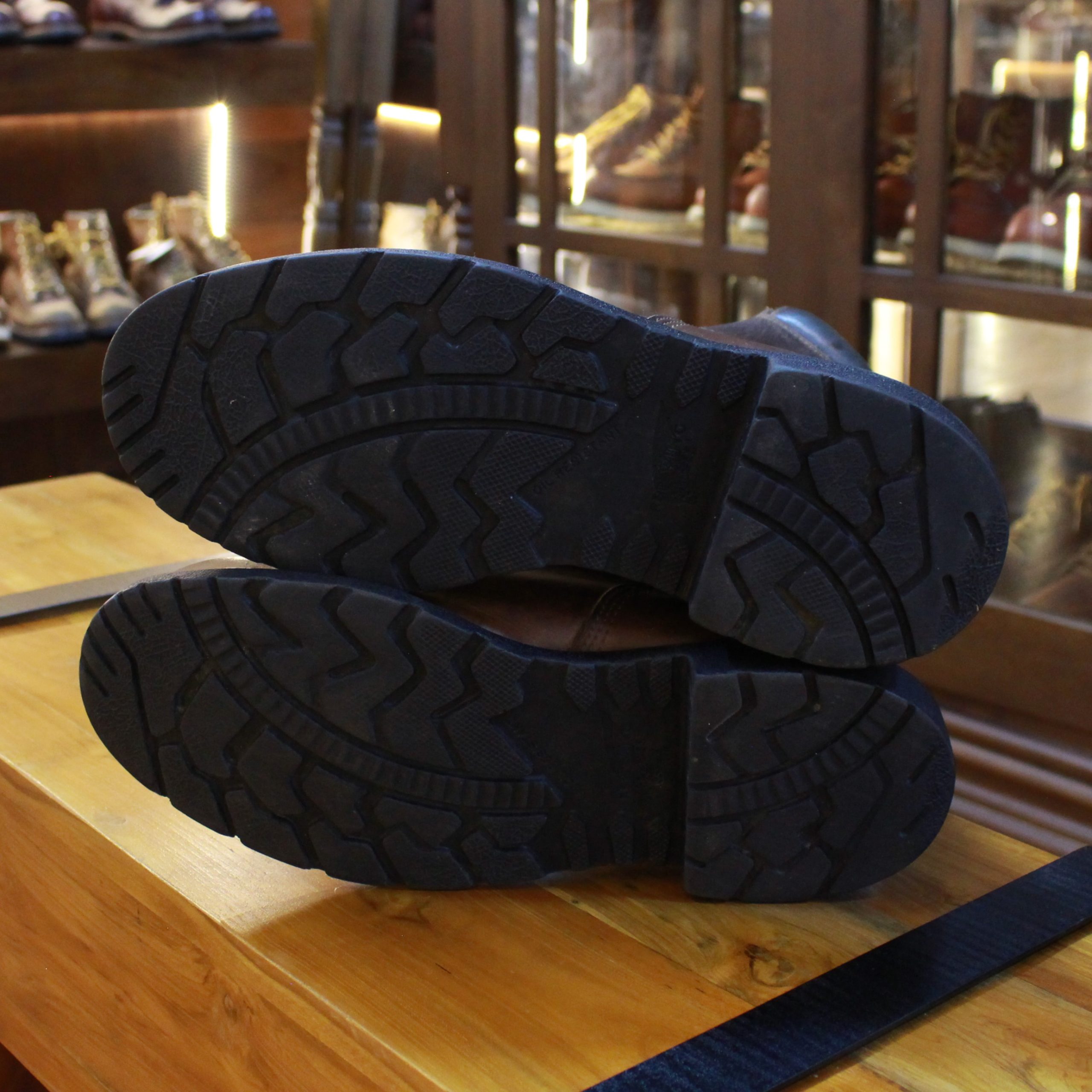 DYNA FORCE 903 SAFETY BOOTS (10 UK) - Image 3