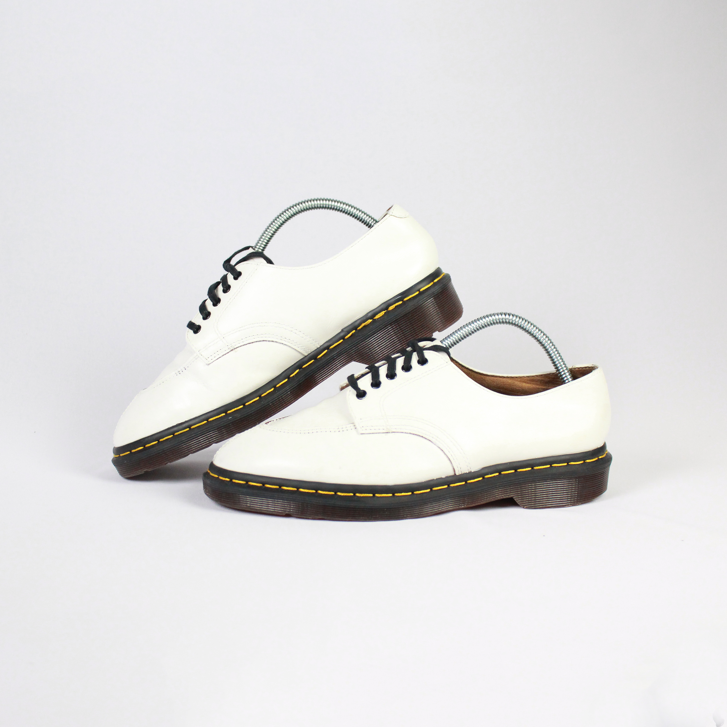 2048 (7 UK) - Image 2