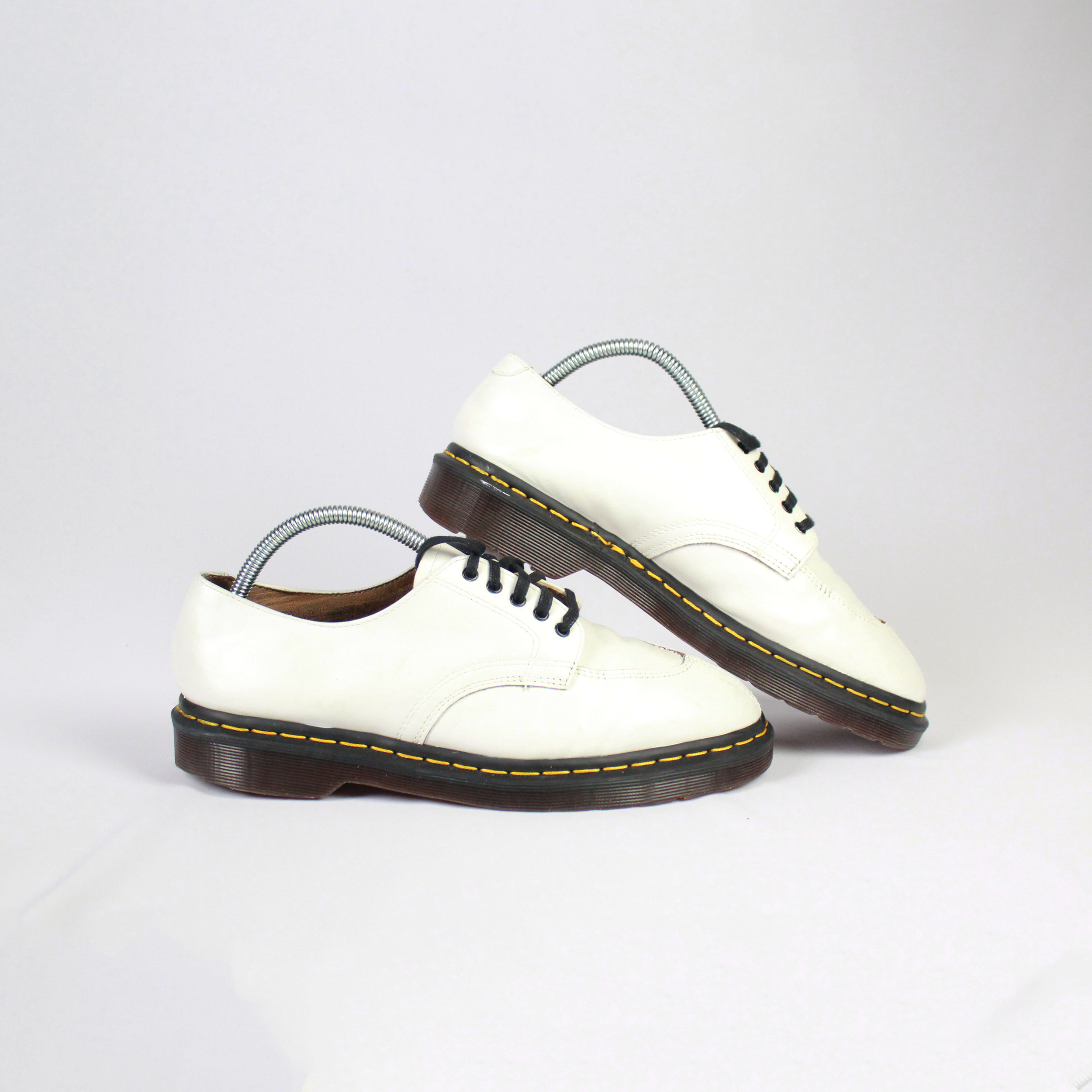 2048 (7 UK) - Image 3