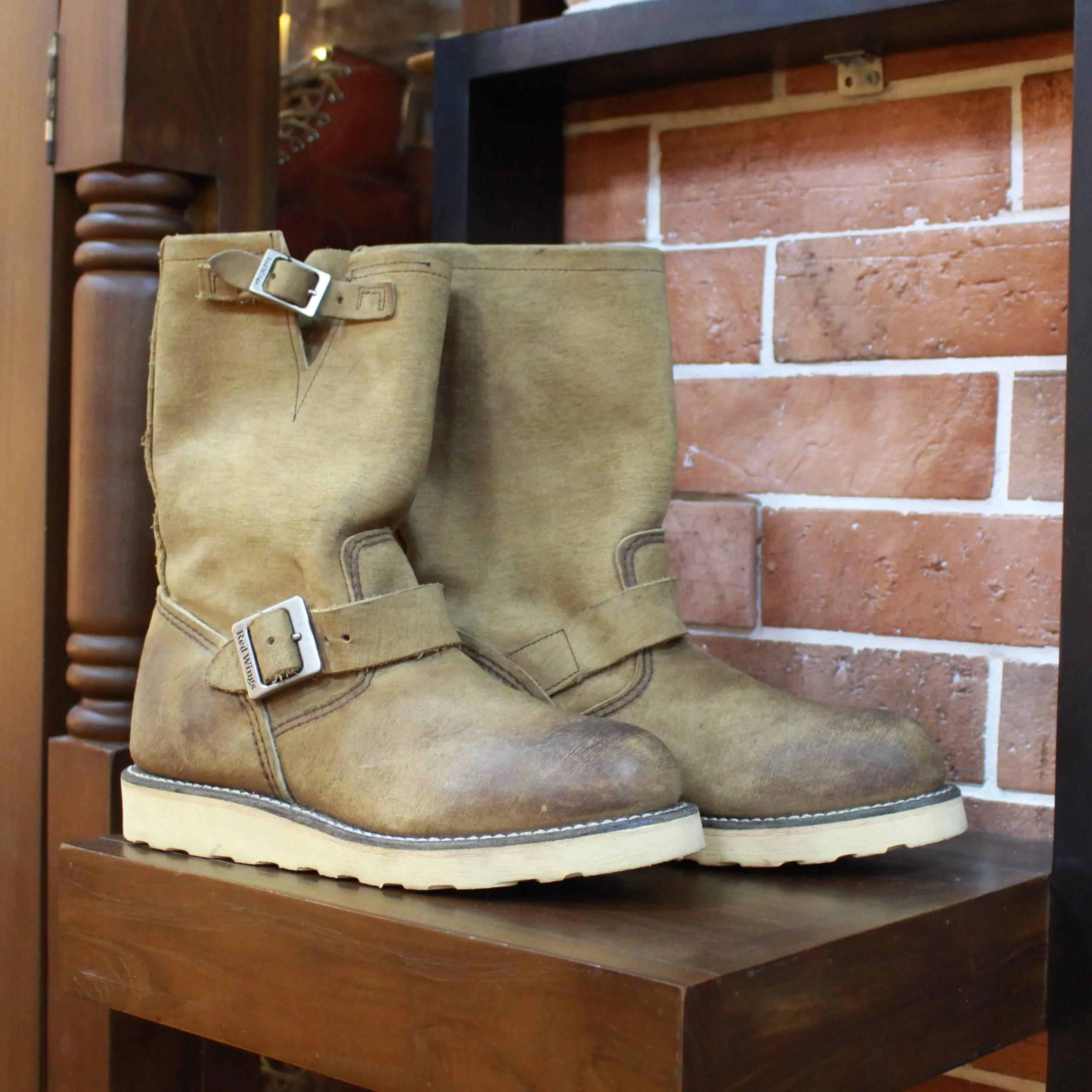 ENGINEER BOOTS 2982 (5.5 UK D)