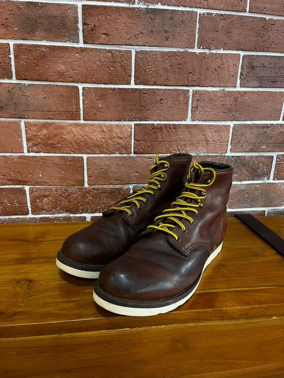 ROUND TOE (8.5UK)
